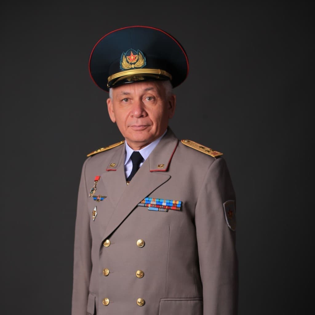 Ишанов Ерназар Хамидуллович